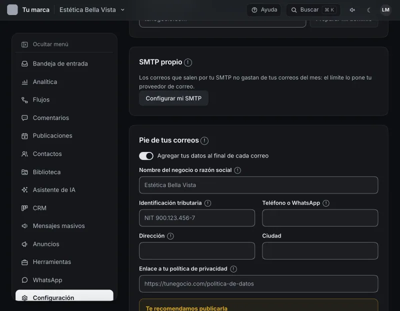 Pantalla «Configuración → Correo». Señalado con el número 5: los datos del pie.