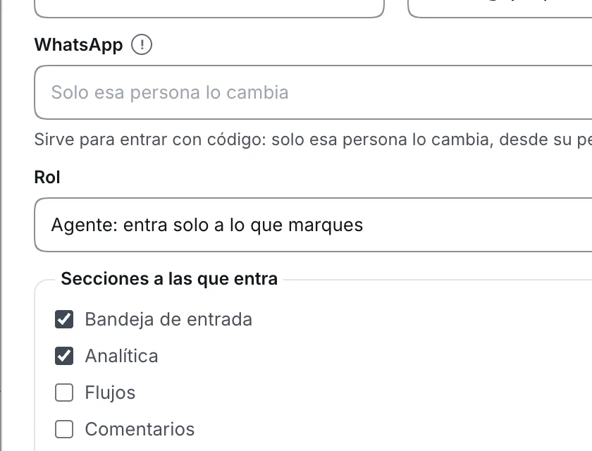 Ventana «Editar a Andrés Ruiz». Señalado con el número 2: el rol.