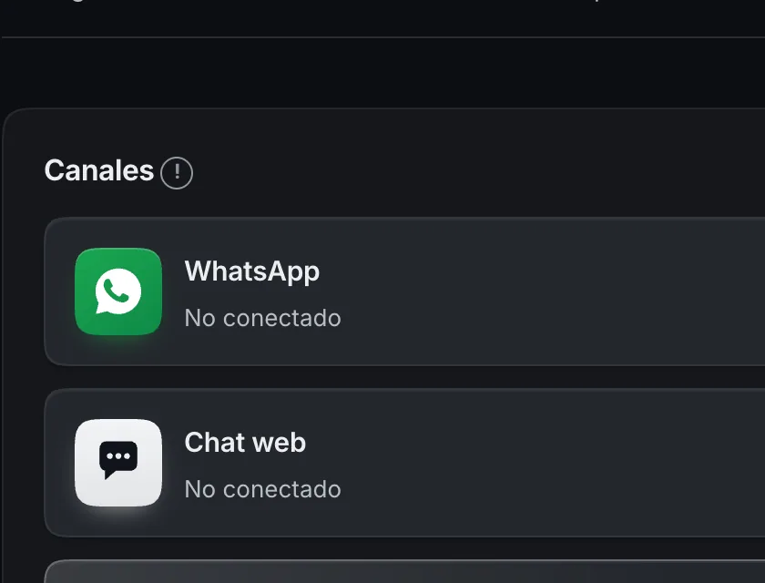 Pantalla «Configuración → Canales». Señalado con el número 1: la fila «WhatsApp».